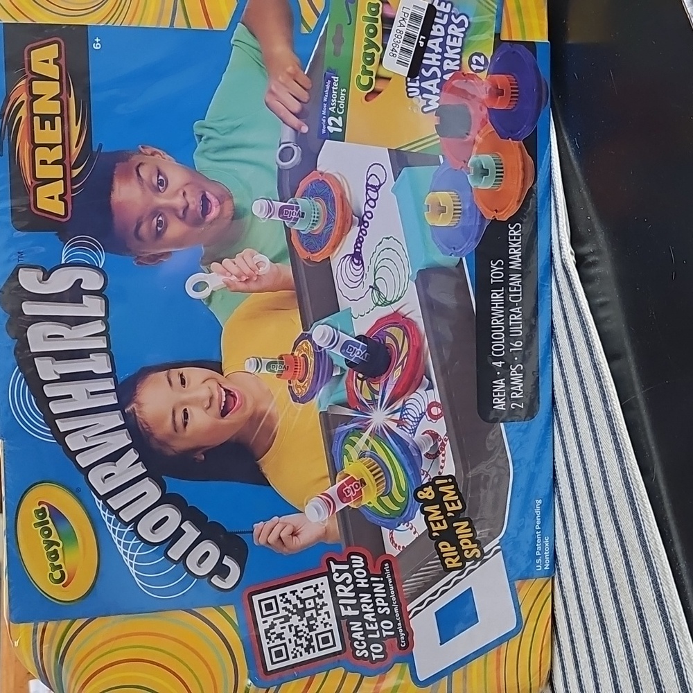Crayola Colourwhirls Arena Set - Blue, Yellow, Red